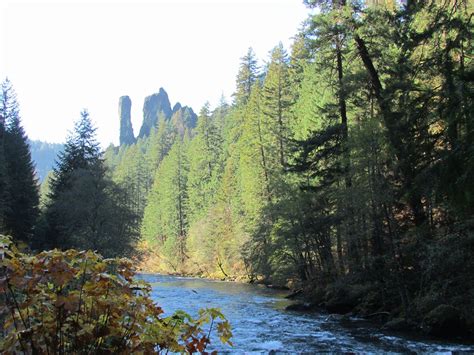 The Scenic And Wild North Umpqua River Oregons Best Kept Secret