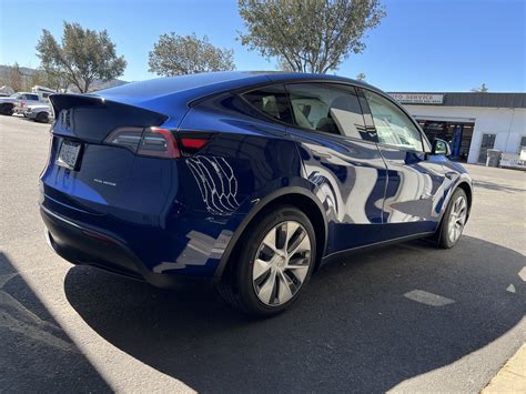 2022 Tesla Model Y Blue Metallic — Detailership™