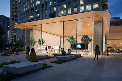 Apple Antara Opens A New Flagship Store In Mexico City Gra