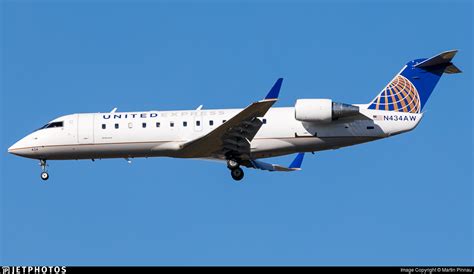 N434aw Bombardier Crj 200lr United Express Air Wisconsin Martin