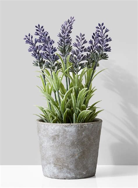 This Artificial Lavender Is Beautifully Reproduced With A Pretty