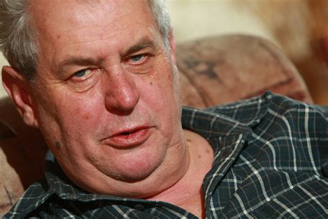 Born 28 september 1944) is a czech politician serving as the third and current president of the czech republic since 8 march 2013. Dožije se Miloš Zeman prezidentských voleb? - G.cz