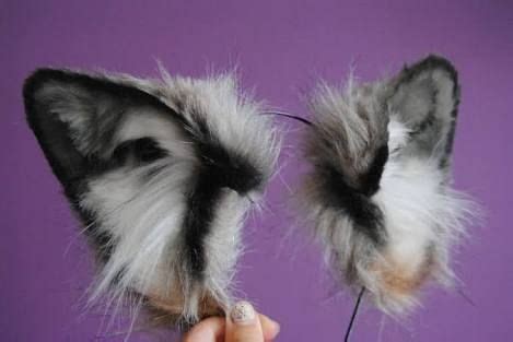 If you're looking for easy diy cat toys to entertain your cat, we've got you covered with three projects your cat will love these toys because, well, they mean playtime. how to make wolf ears - Google zoeken … (With images ...