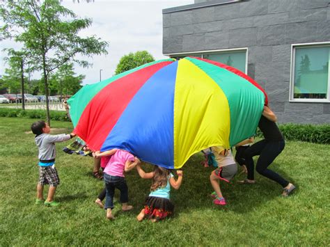 cdllclassrooms: The Colorful Parachute!