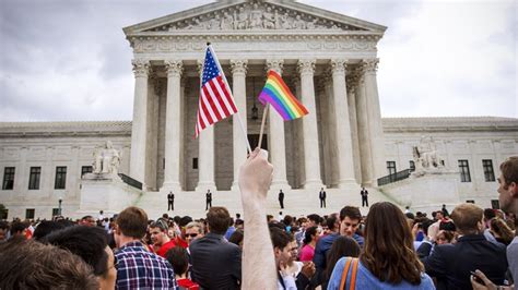 the supreme court rules that gay marriage is a constitutional right in the united states the