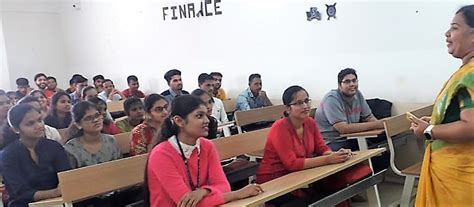 Career Guidance Session Jain College Of Bcom Kls Academy