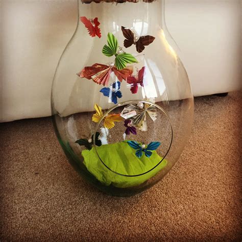 Falls einem nichts einfällt, oder du auf geschenke.de einfach nicht das richtige geschenk gefunden hast, ist geld ja. Geldgeschenk Schmetterlinge im Glas | Geldgeschenk ...