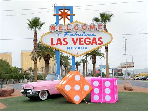 Ginormous Fuzzy Dice Land Las Vegas Another Guinness World Record Las