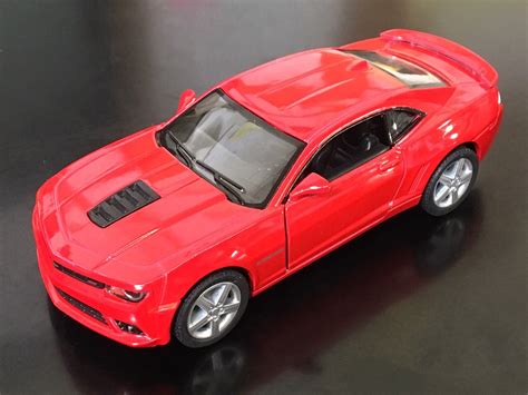 Kinsmart 5 2014 Chevy Chevrolet Camaro Diecast Model Toy Car 138 Red