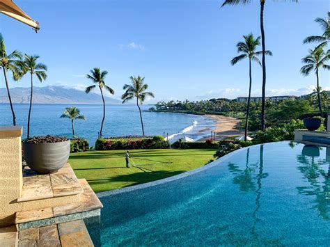 Review The Four Seasons Maui Resort The Points Guy Maui Resorts