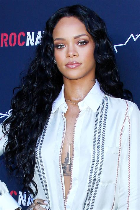 Rihannas Most Iconic Hair Looks Rihanna Hairstyles