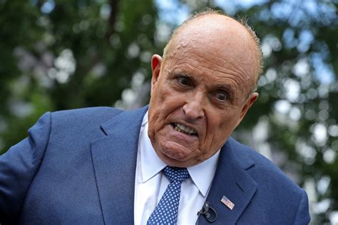 Aller glanz und ruhm sind weg: Rudy Giuliani Reportedly Wants $20,000 a Day to Get ...