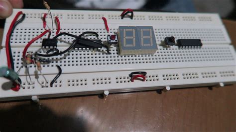 Hello there, i have chosen the digital clock as a project for my university. DIGITAL ELECTRONICS 2-Digits 7 Segment Display Using 555 Timer and 4026 IC - YouTube