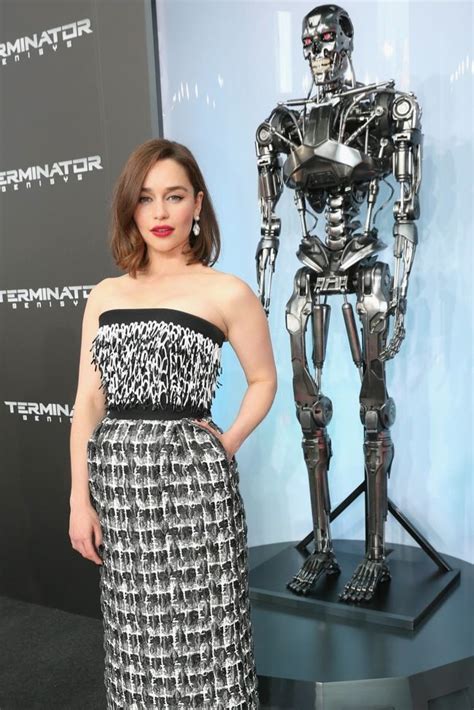 Emilia Clarke Debuted A Short Hairstyle At A Movie Premiere For