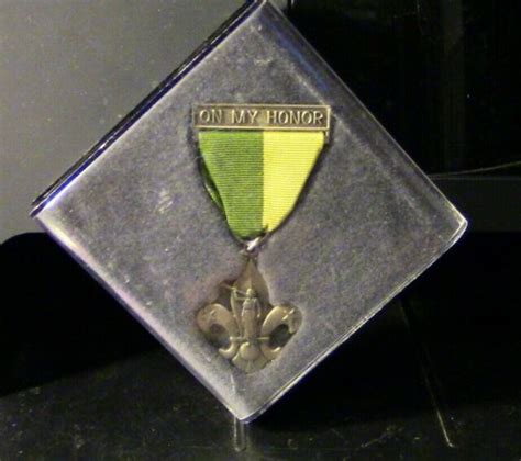 Boy Scouts On My Honor Bsa Lds Medal Award Pin Original Case Ebay