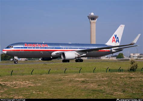N380an American Airlines Boeing 767 323erwl Photo By Joel Vogt Id