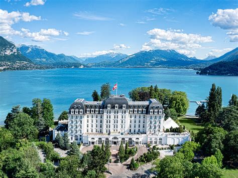 10 Most Beautiful Lakeside Hotels In The World Photos Condé Nast