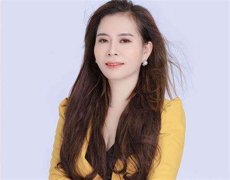 Trịnh Thị Hồng Nữ Giám đốc xinh đẹp thành công của Yody White Phương