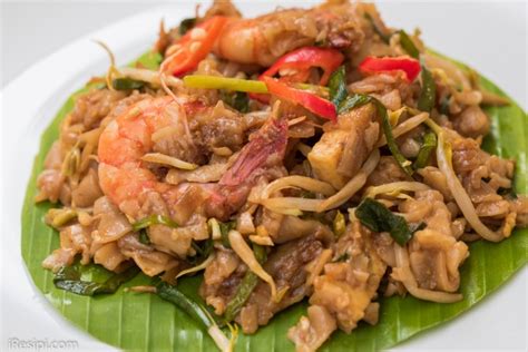 Therefore, chow kuey teow, char koey teow, char kway teow, keuy teow goreng, char keow teow are all the acceptable translation, which means the same thing. Resepi Kuey Teow Goreng