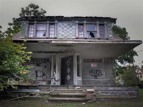 This Abandoned East Cleveland Ohio House Where Serial Anthony Sowell