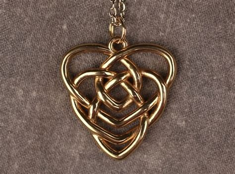 Mothers Knot Pendant By Dfoley75 On Shapeways Celtic Knot Pendant