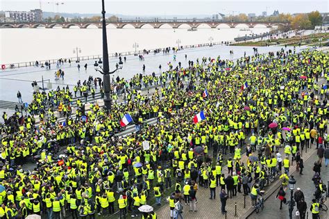 The Power Of The Yellow Vest The New York Times