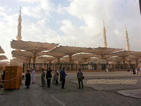 Rasulullah s'aw beserta para shahabatnya membangun masjid ini sekitar tahun 622 m. Masjid Nabawi Bergerak : 70+ Animasi Gambar Masjid - Top Gambar Masjid / Kalau masjid quba' itu ...