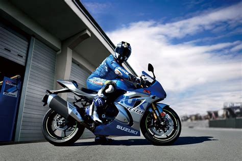 2021 Suzuki Gsx R1000r Gets Its Motogp Team Colors Motonews World