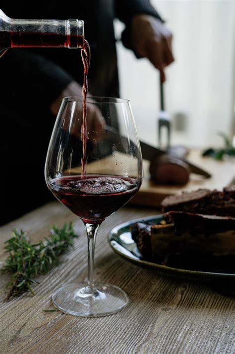 The Best Food Pairings For Pinot Noir Choice Wineries
