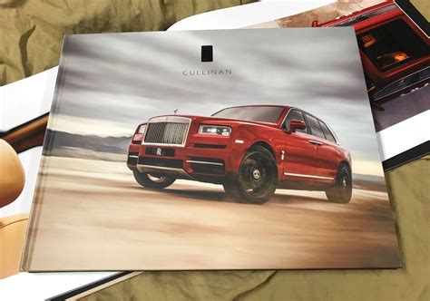 2019 Rolls Royce Cullinan Main Book Hardcover Vip Brochure 2 462 928