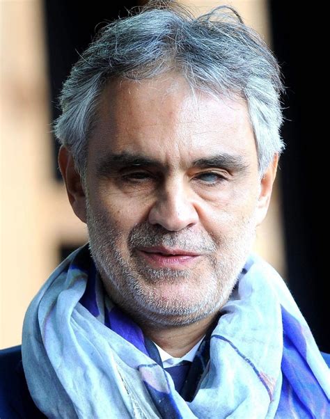 His voice as easily recognised as a signature, its mellow yet powerful tones resonate from 70 million records sold. Mannheim: Andrea Bocelli kommt in die SAP-Arena ...