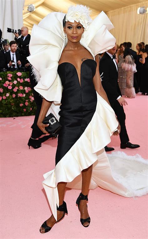 Dominique Jackson From 2019 Met Gala Red Carpet Fashion E News