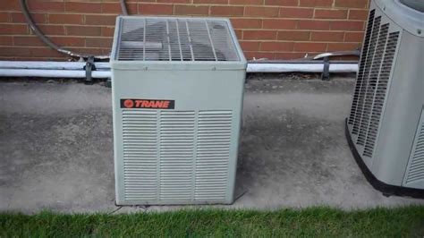 Old Video 2004 Trane Xb 1000 Straight Cool Unit Running Youtube