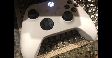 White Version Of Xbox Series X Controller Appears Online But Its