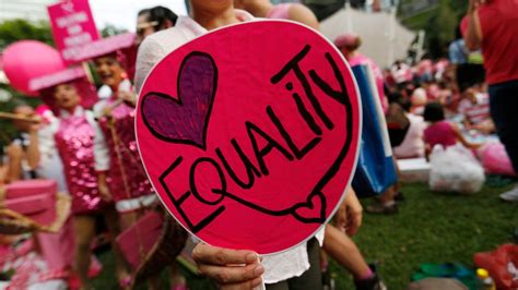 British Colonial Law Singapore Wants To Decriminalize Sex Between Men