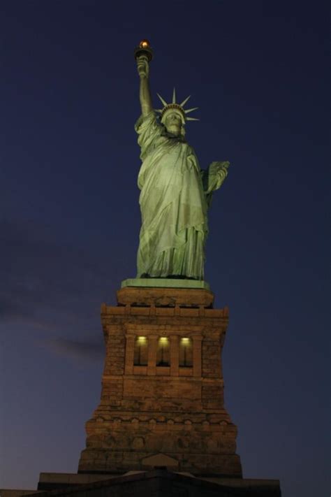 Queen of liberty, statue of liberty, new york. Statue of Liberty Historical Facts and Pictures | The ...