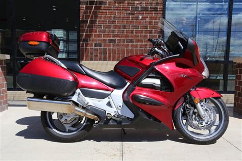 For those unfamiliar with the st's background, honda of germany suggested to honda of japan in the late 1980s that the company needed a sport tourer and helped design it. 2008 Honda ST1300® Motorcycles Saint Charles Illinois