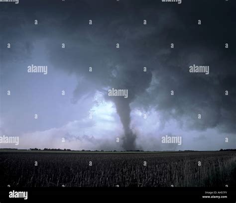 Supercell Tornado High Resolution Stock Photography And Images Alamy