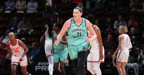 2022 Offseason Acquisition Stefanie Dolson Is Finding Her Pace With The New York Liberty Swish