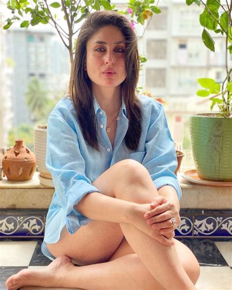 Hot Legs Kareena Kapoor Hq R Kareenakapoorfc