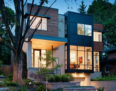 Contemporary Gallery Style Home In Ottawas Urban Core Modern House