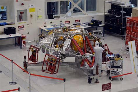 Nasa Begins Mars 2020 Spacecraft Pre Launch Assembly