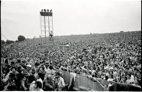 Joan baez, jimi hendrix, the who, the grateful dead, janis joplin, and sly and the family stone and more. Jim Marshall's Iconic Photos from the 1969 Woodstock Festival | Literary Hub
