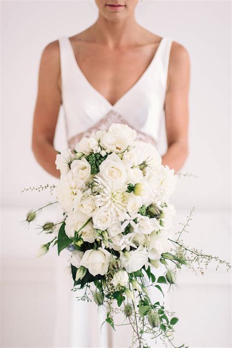Chic Cascading Wedding Bouquets Fantasticweddingbouquets All White