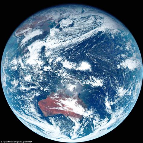 Japanese Weather Satellite Captures What Earth Really Looks Like Daily Mail Online