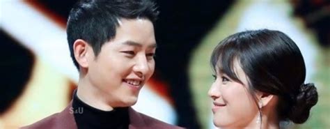 Captain yoo shi jin, team leader of the special warfare command unit, meets kang mo yeon, a volunteer doctor with doctors without borders. Song Joong Ki, Song Hye Kyo 2018: 'Descendants Of The Sun ...