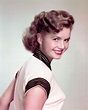 Hollywood legend Debbie Reynolds dies at age 84... | Yahoo News Photos