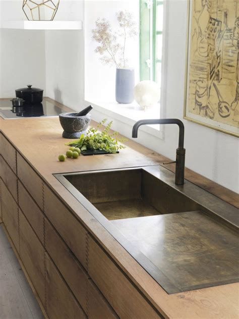Check spelling or type a new query. Modern Kitchen Sink Designs That Look to Attract Attention