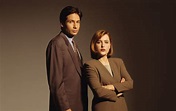 'The X-Files' stars Gillian Anderson and David Duchovny reunite in photo