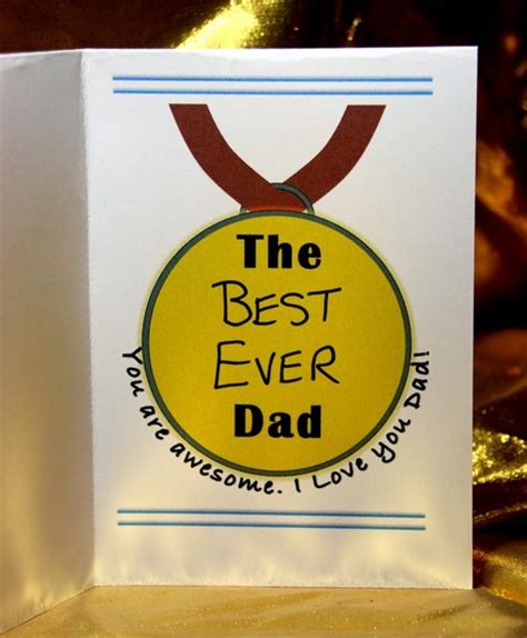 Finding great gifts for dad isn't as hard as you think! Free Printable Father's Day Card - A Medal for Dad